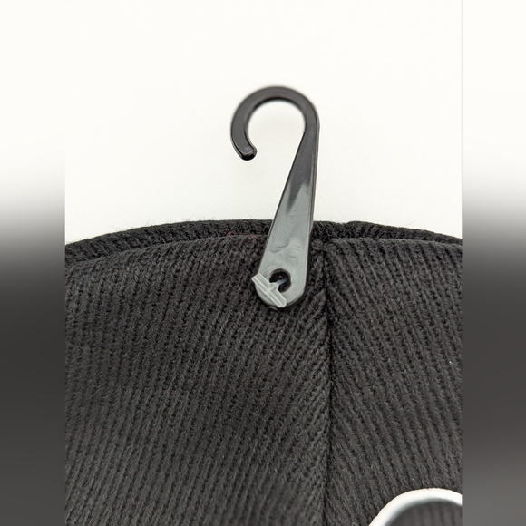 NWT Ed Hardy Adult Black "Love Kills Slowly" Skull Beanie/Chook/Tuque - Picture 7 of 9